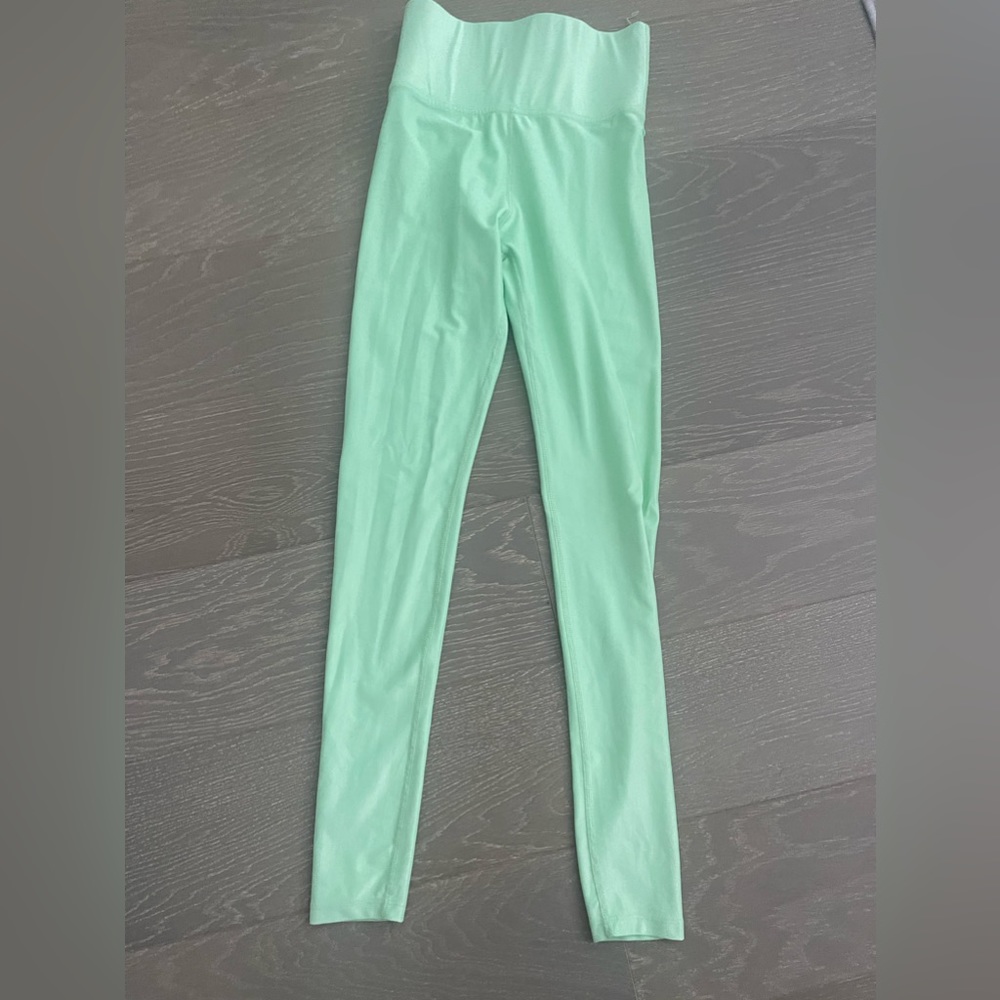 Carbon38 green workout leggings. Size XS. Worn once